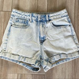 Pacsun Women’s Mom Blue Jean Shorts Size 27 White Wash